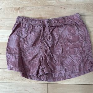 C&C California 100% Lyocell size large shorts
